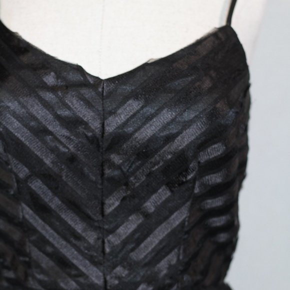 Necessary Objects ADV Gluvk - Frankel Black Dress - Picture 2 of 12